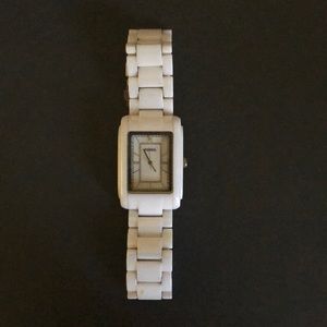 Pearl white ceramic Fossil watch
